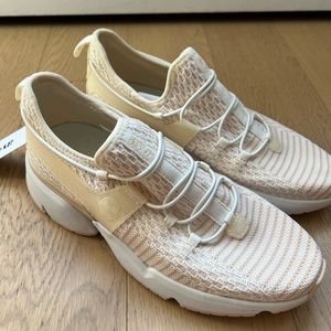 NTW AVRE Infinity Glide Off White Cream Sneakers - Sz 8.5